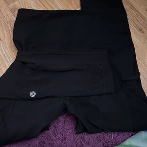 black lululemon leggings!
